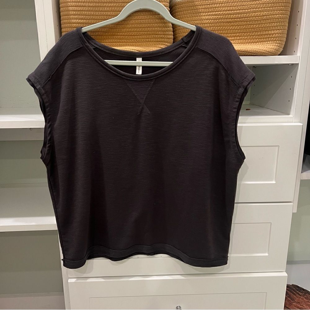 Wishlist dark grey Sleeveless Boxy top slightly oversized size L